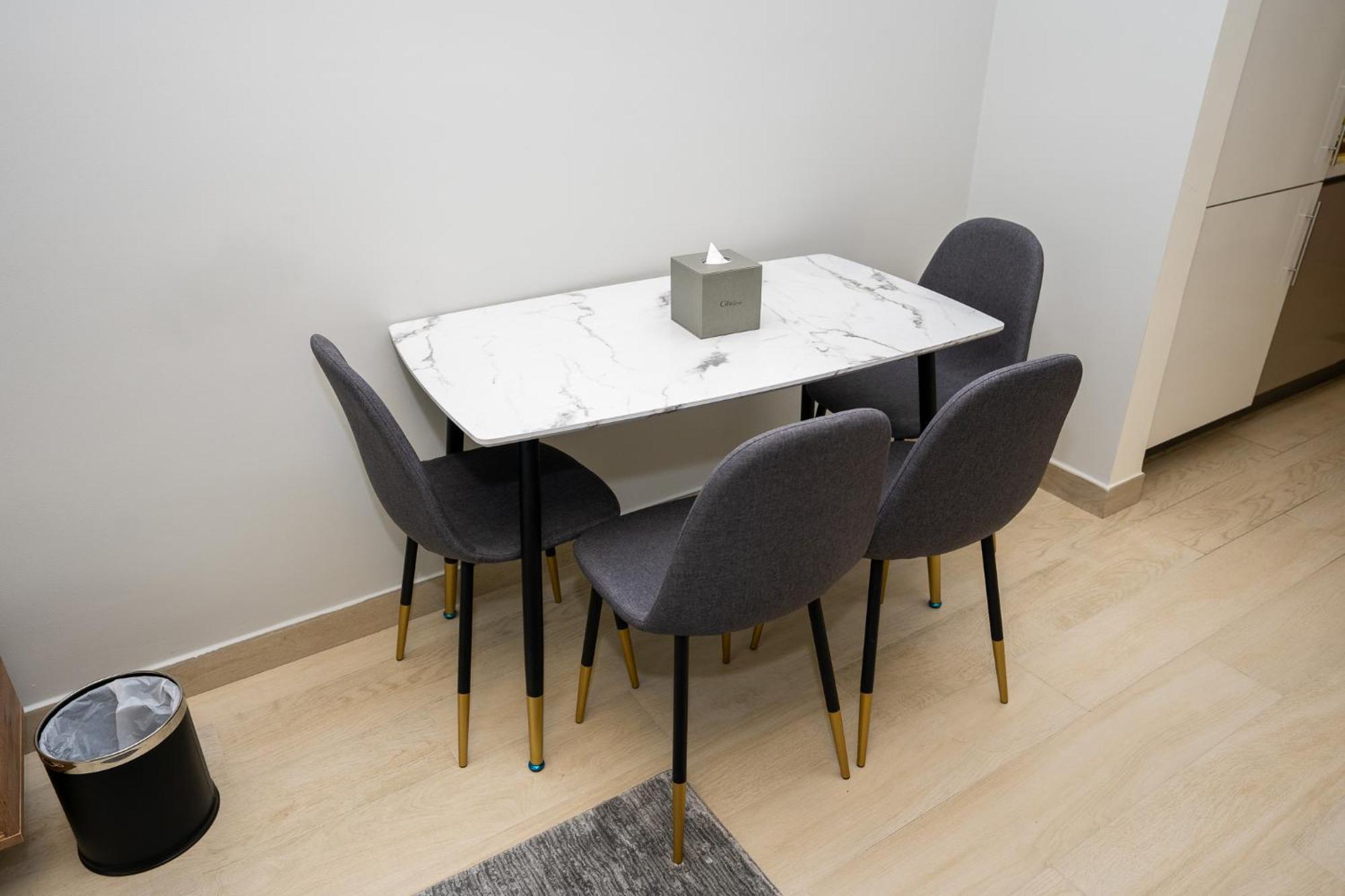 Apartment Citihome - Classy In Azizi Riviera 17
